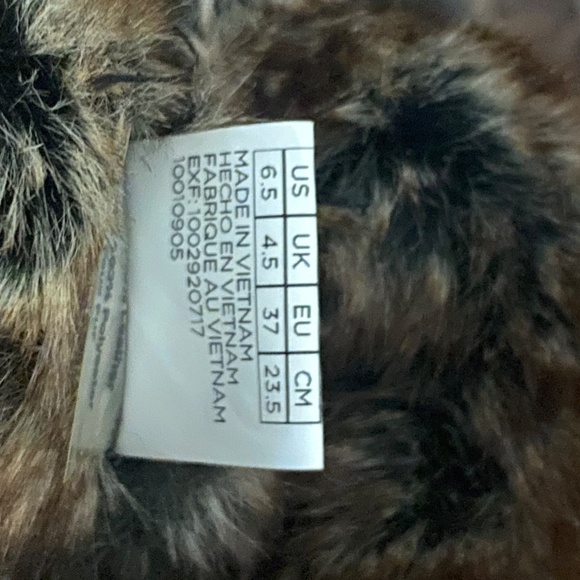 Toms Green Suede Fur Lined Ankle Boots - Picture 4 of 5